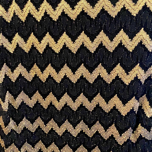 Gold and Black Nine West Below-the-Knee Dress - Picture 4 of 4